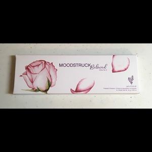 Younique Moodstruck Beloved shadow palette 2